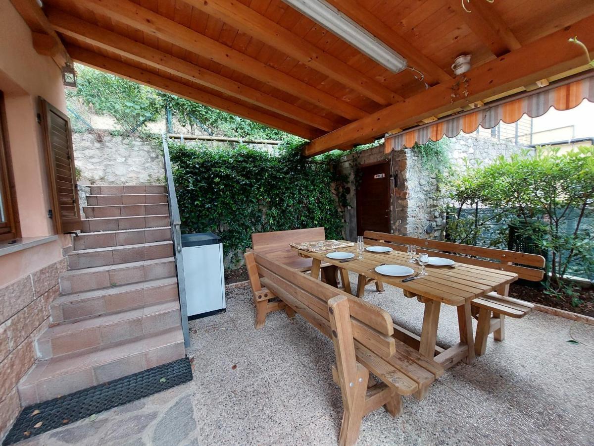 Casa Graziella Villa Малчезине Екстериор снимка
