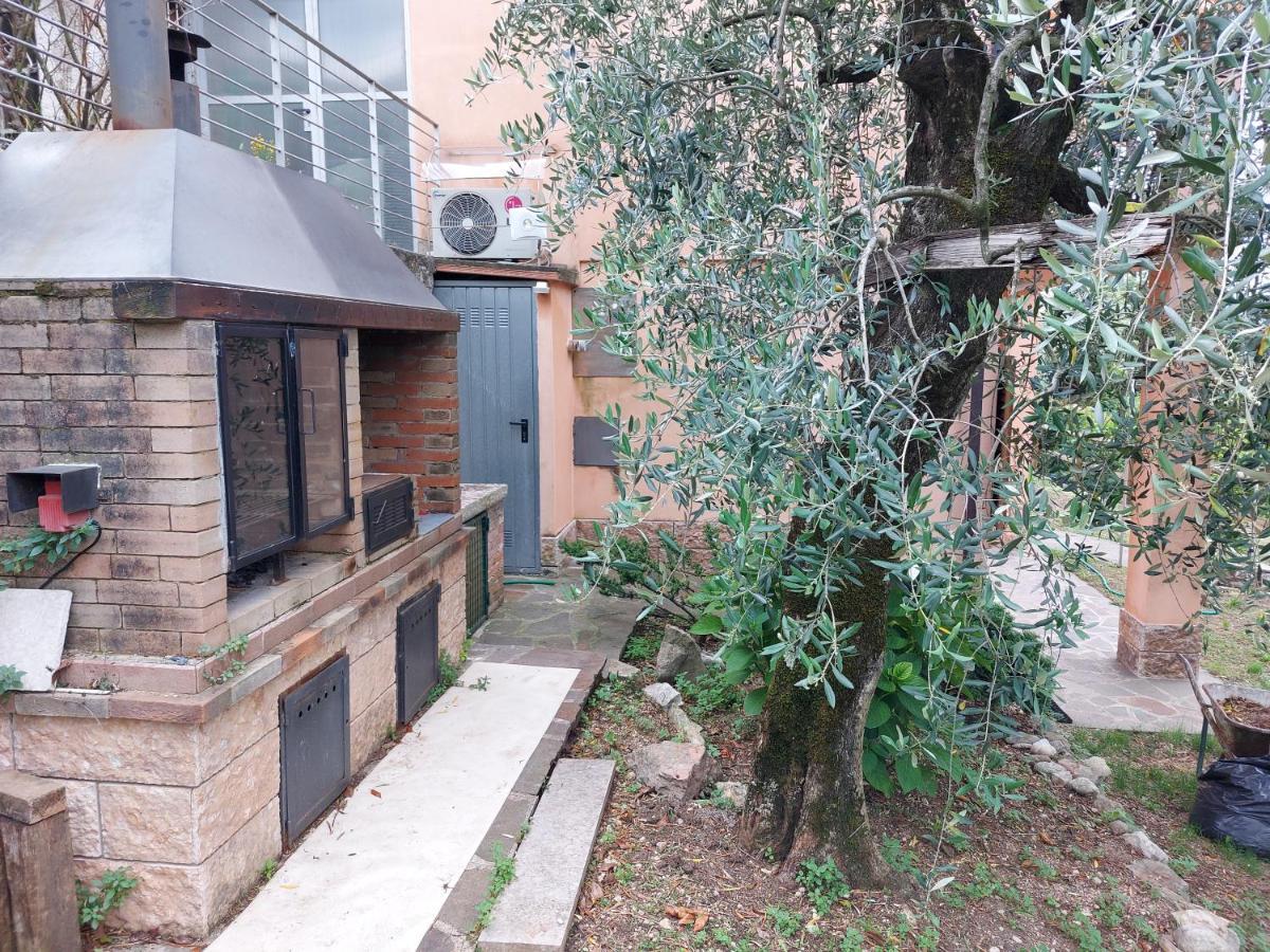 Casa Graziella Villa Малчезине Екстериор снимка
